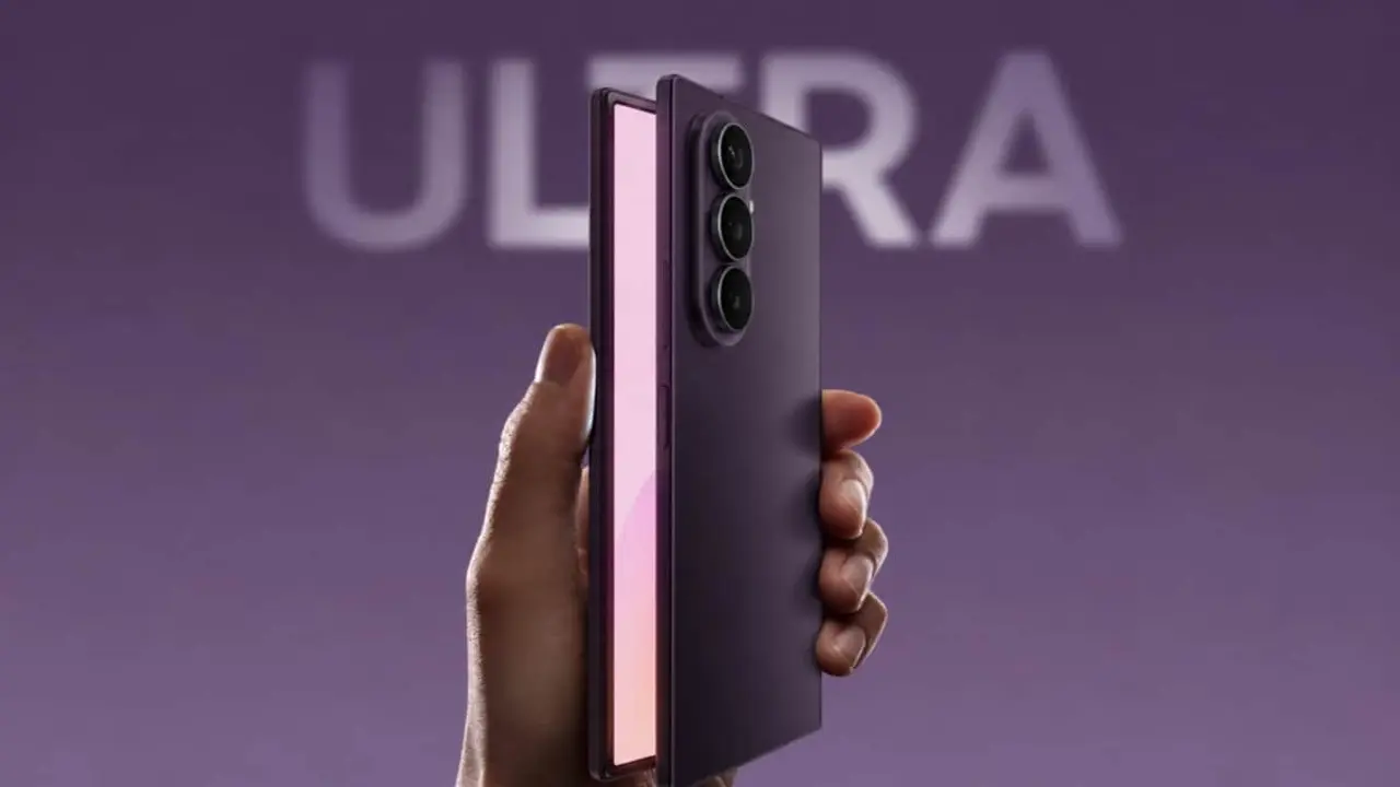 سامسونج تطلق Galaxy Z Fold 8 Ultra ببطارية وكاميرا محسنتين وسعر جديد